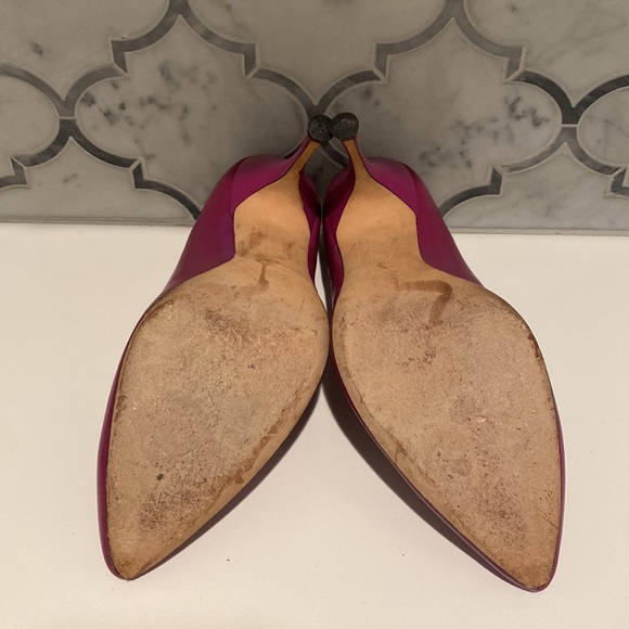 Fuchsia Manolo Blahnik Pumps - Picture 6 of 7